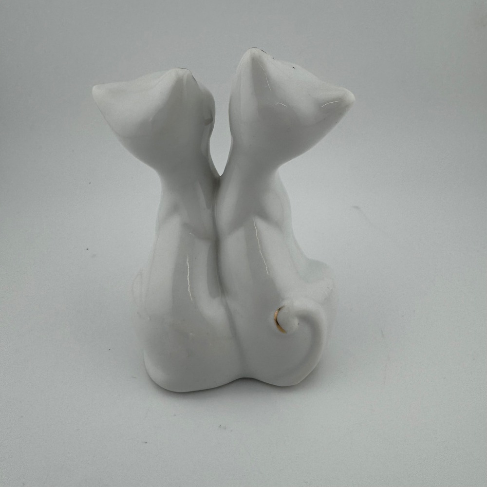 Vintage Ceramic White Twin Cats‎ Figurine Gold Trim Blue Pink Bows Flower Kitsch - Picture 3 of 6